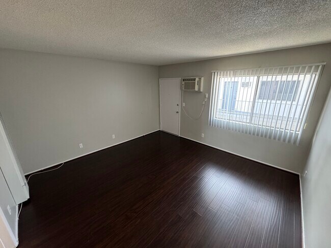 Foto del edificio - 1165 N Normandie Ave