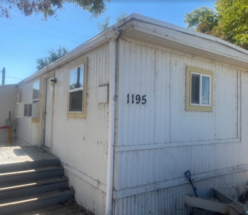 Building Photo - 1195 Fortner St
