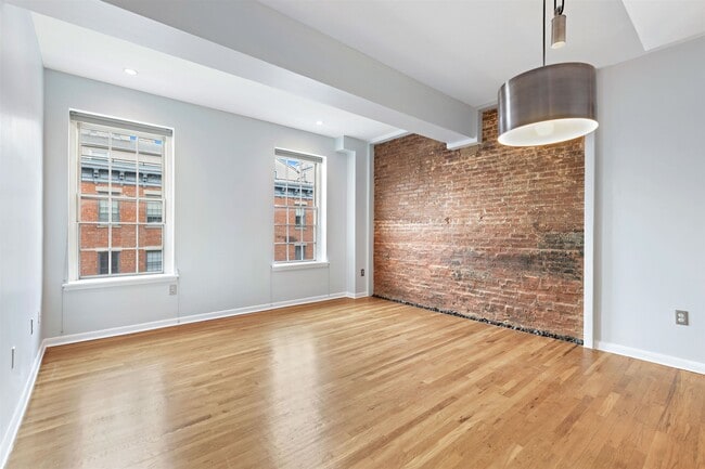 Foto del edificio - 187 Wayne St