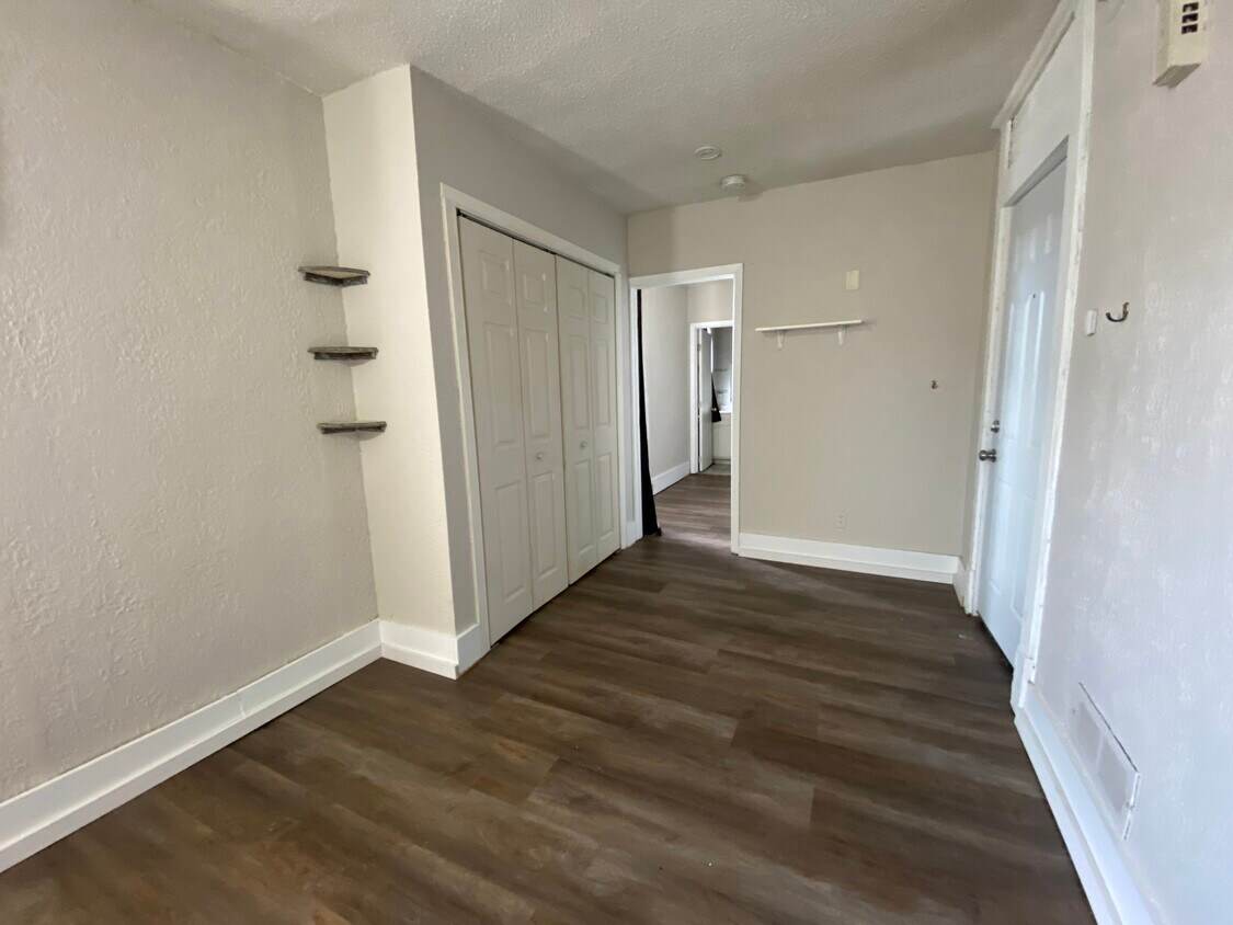 401 Range St Unit 5B, North Mankato, MN 56003 Apartments in North