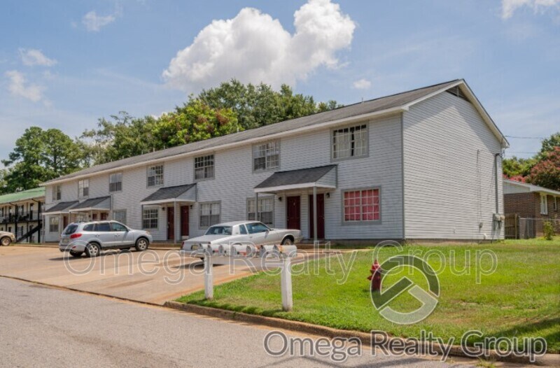 2705 18th Ave Unit 2B, Northport, AL 35476 Condo for Rent in Northport, AL