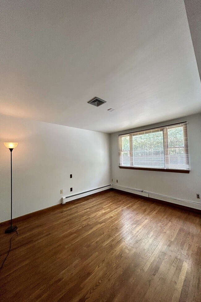 Foto del edificio - 167 Harrison Ave