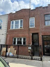 Building Photo - 293 Saratoga Ave