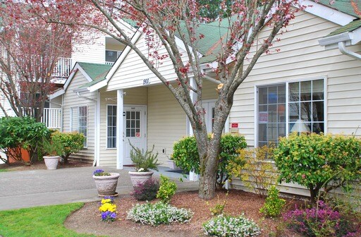 Primary Photo - 1810 Ashwood Downs Ln SE