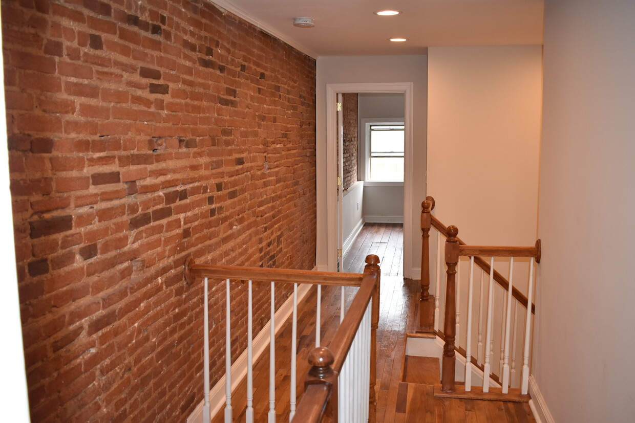 Foto principal - 1216 Bolton St.
