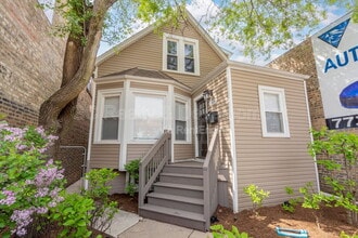 Building Photo - 5619 W Irving Park Rd