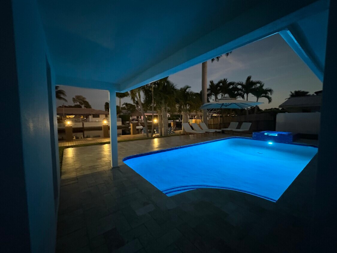 Foto principal - 4440 NE 26th Ave