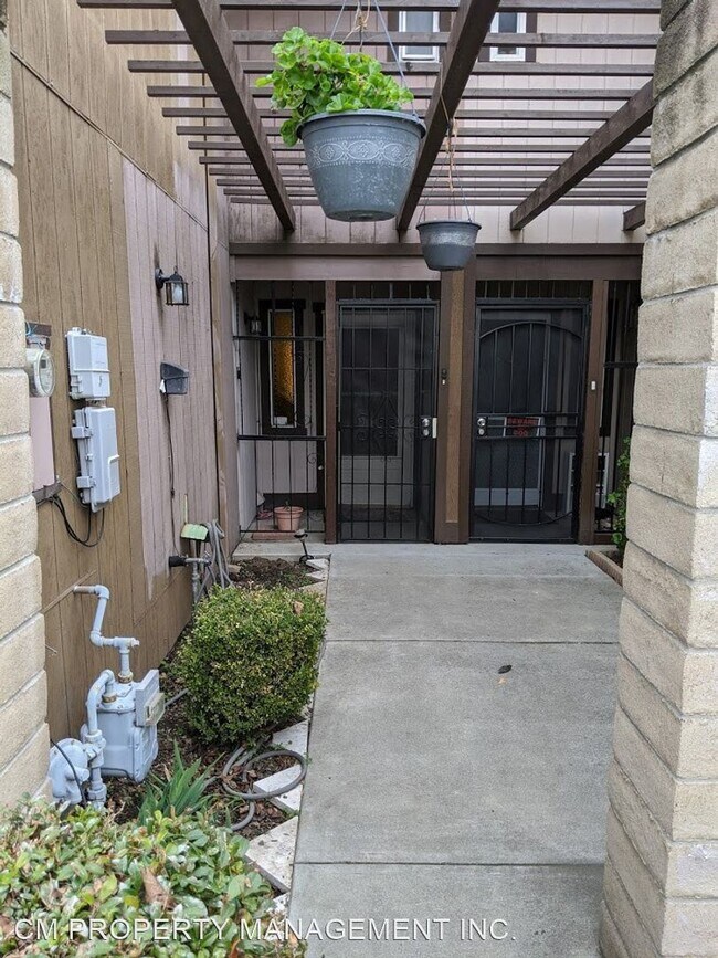Building Photo - 3 br, 2.5 bath House - 2497 Parkside Drive