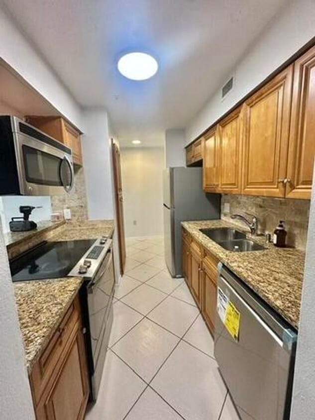 Photo - 2305 N Congress Avenue 11, Boynton Beach, FL 33436 - 8644