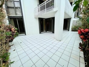 Building Photo - 4000 Towerside Terrace