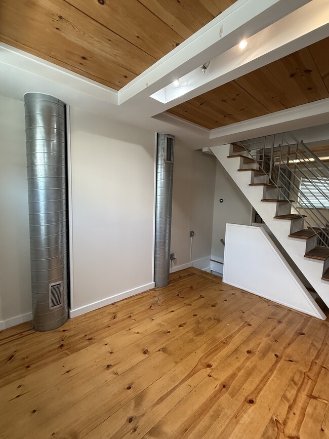 First floor living/dining area - 1617 Olive St