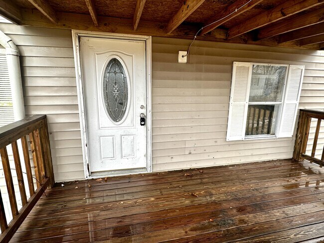 Foto del edificio - 6175 Sapling Dr