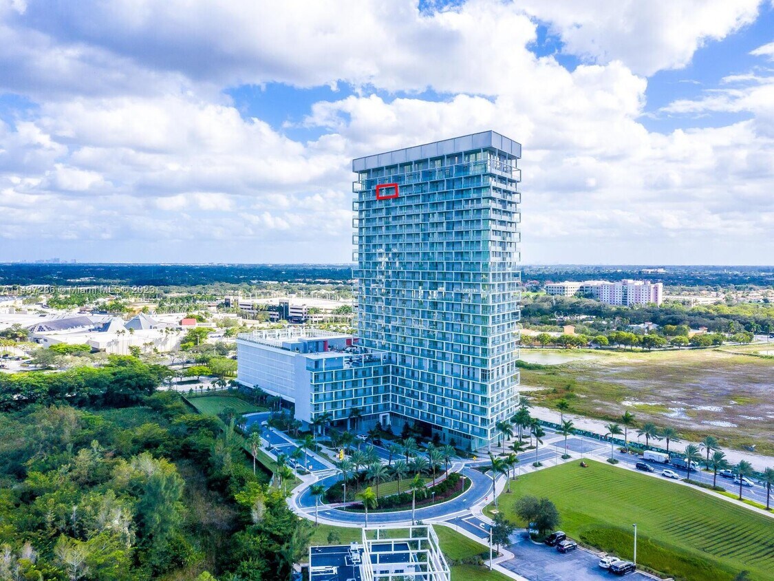 Foto principal - 2000 Metropica Wy