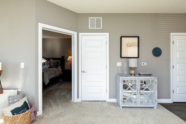 Unidad modelo - Tuller Flats