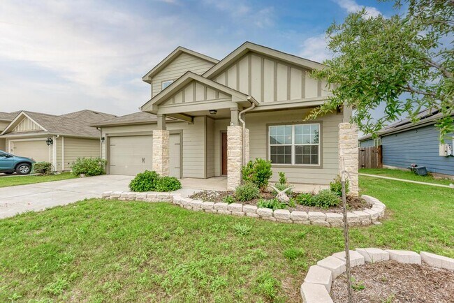 Building Photo - 906 Comal Run