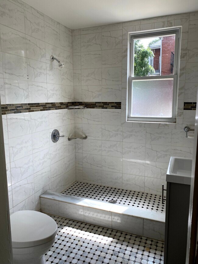 17 Myrtle St Unit 17, Waltham, MA 02453 Apartments in Waltham, MA