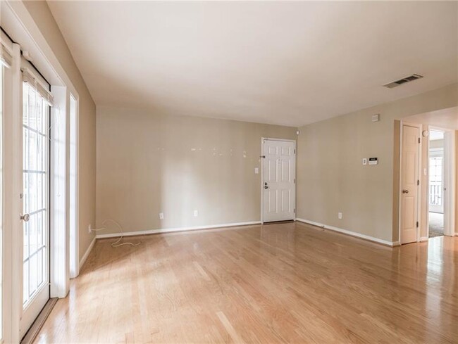 Building Photo - 1445 Monroe Dr NE
