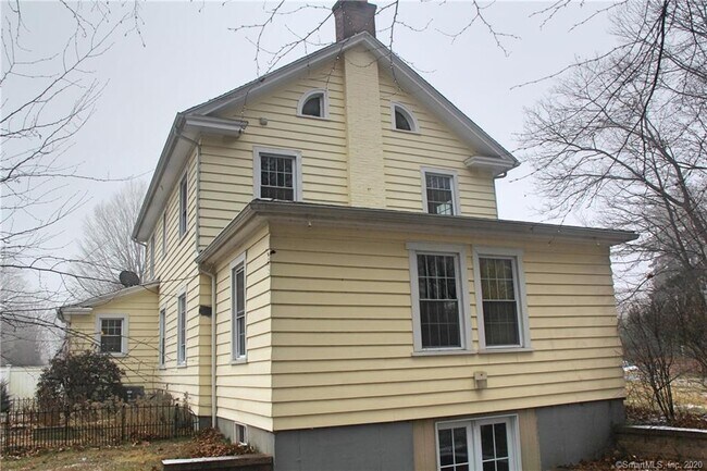 Building Photo - 57 Bridge Rd