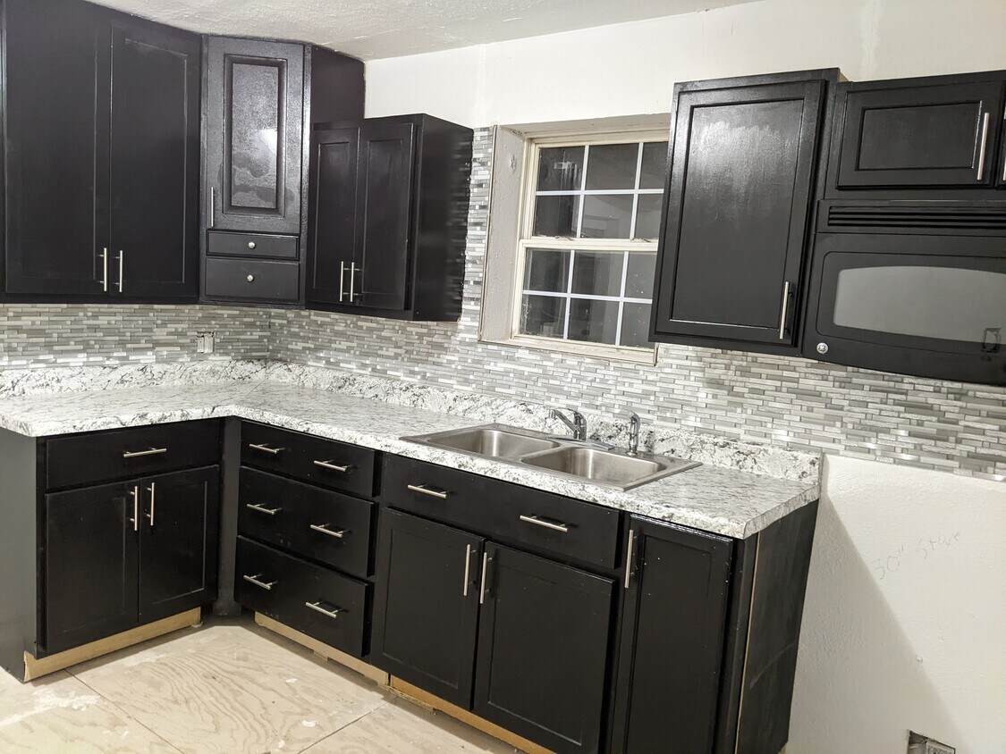 807 W Park Ave, Duncan, OK 73533 House Rental in Duncan, OK