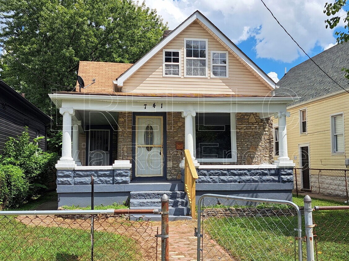 Foto principal - 741 S 37th St