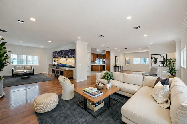 Photo - Spacious and Quiet Hawthorne Home!