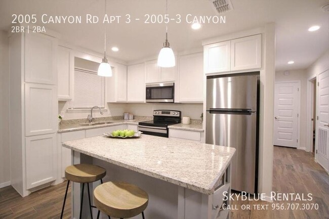 Foto del edificio - 2005 Canyon Rd