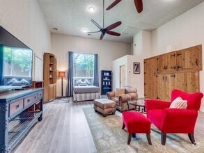 Building Photo - 102 Bentwood Ct