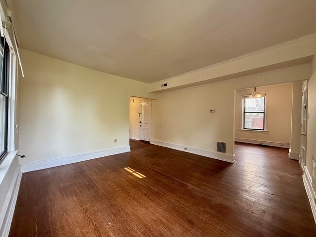 Building Photo - 1610 N Broom St