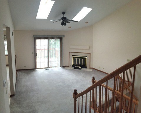 Building Photo - 957 Ascot Dr