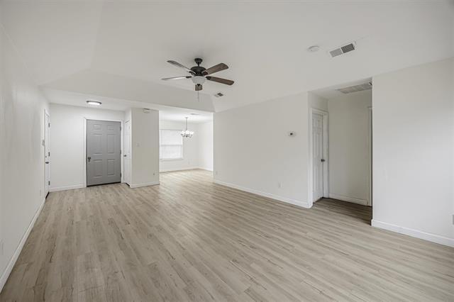 Foto del edificio - 5717 Wellesley Ave