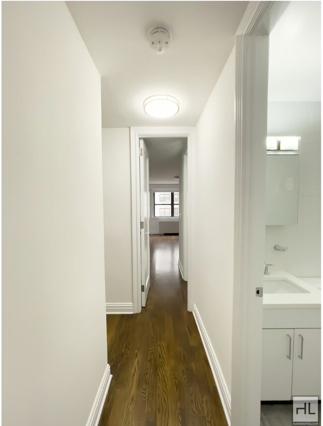 Foto del edificio - East 89th STREET