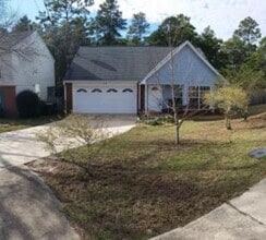 Building Photo - 818 Sparkleberry Cove