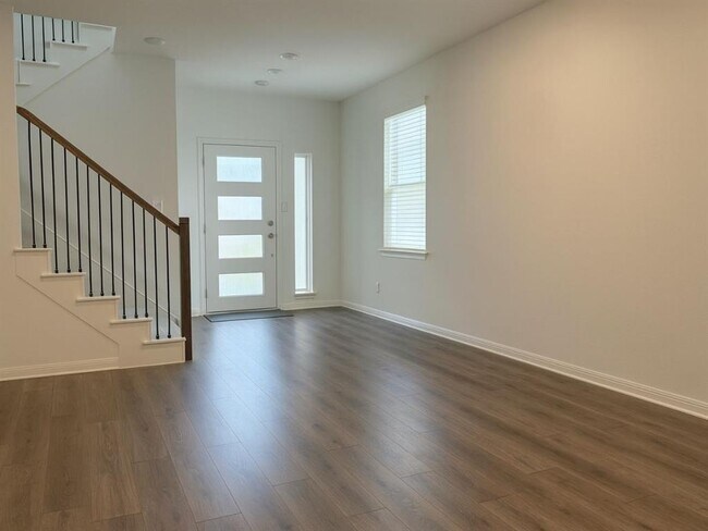 Foto del edificio - 1515 Iberville Dr