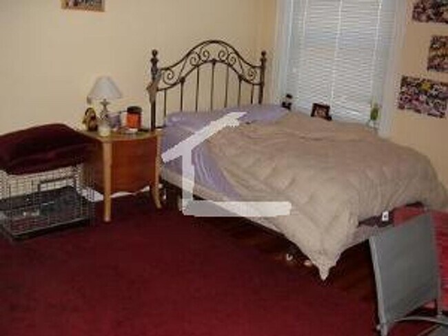 Foto del edificio - Great 4 Bed Perfect for BU