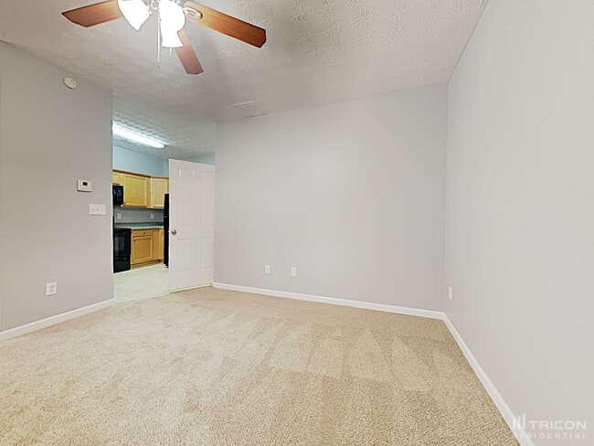 Building Photo - 6693 Evans Trce