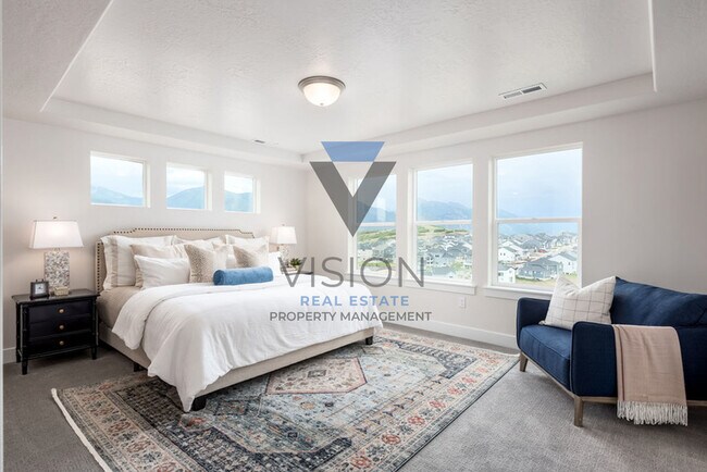 Building Photo - 2304 E Snowy Peak Dr