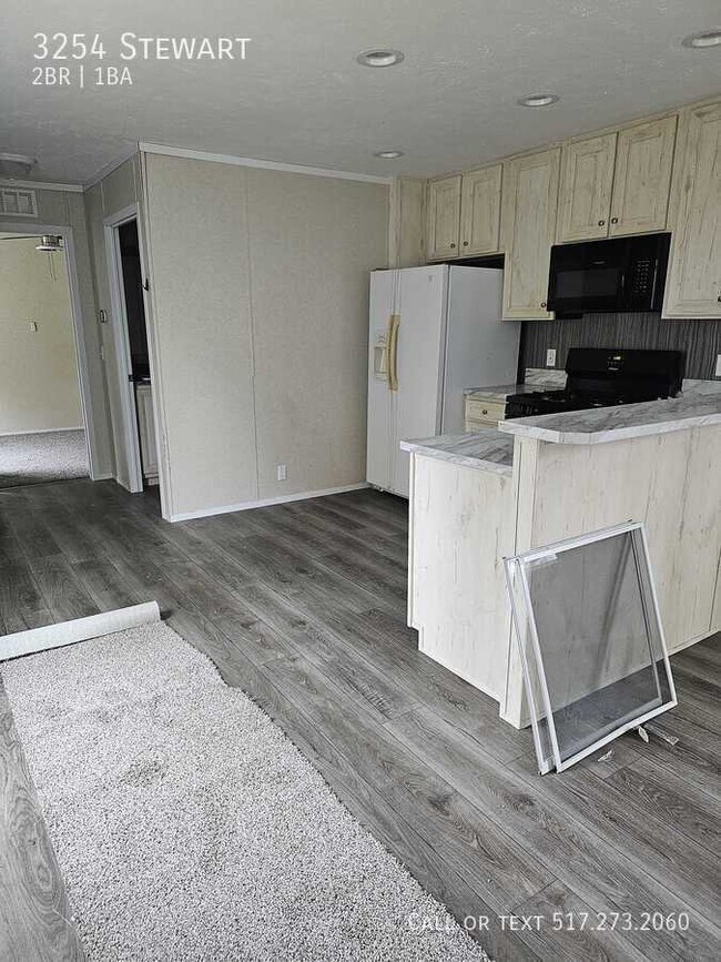 Foto del edificio - 3254 Stewart Dr
