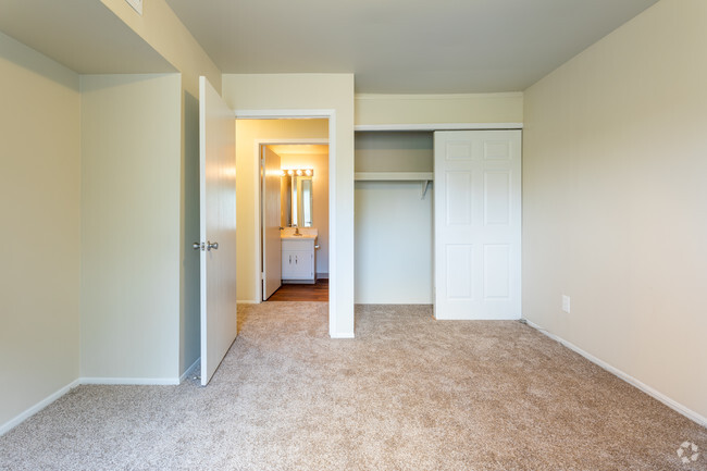 The Woodward - 1 BR, 1 BA - 545 SF - Cityside Apartments and Townhomes