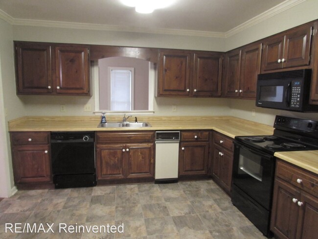 Foto del edificio - 3 br, 2.5 bath House - 636 Crown Point Drive