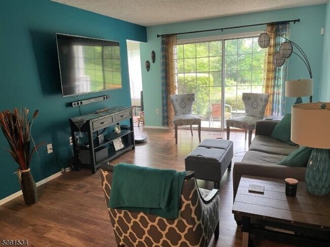 Foto del edificio - 1109 Magnolia Ln