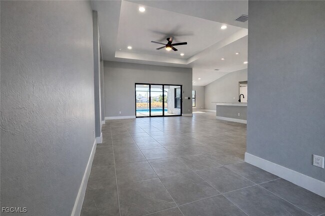 Building Photo - 224 SE 13th Terrace