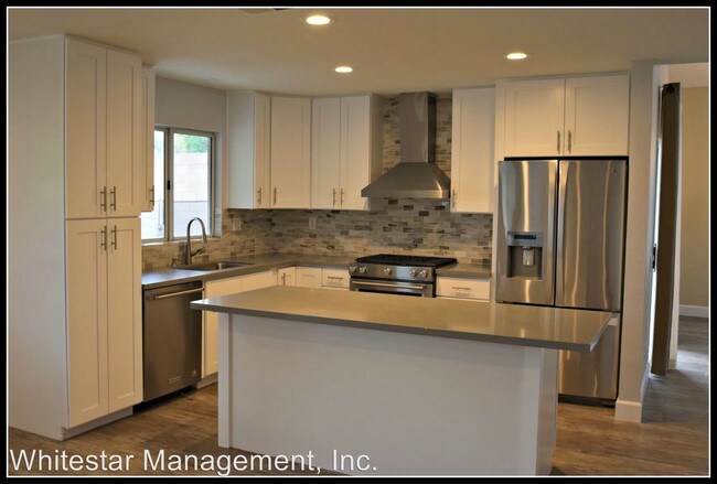 Building Photo - 78775 Villeta Dr