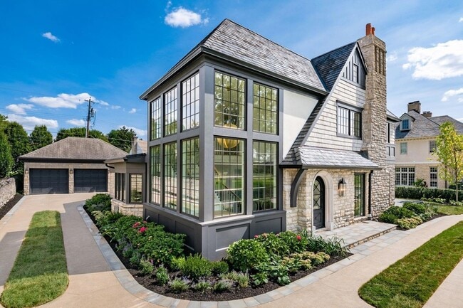 Building Photo - 2252 Club Rd