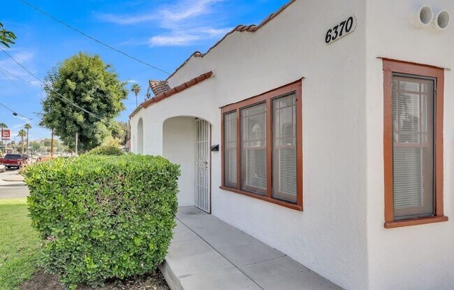 Foto del edificio - 6370 Riverside Ave