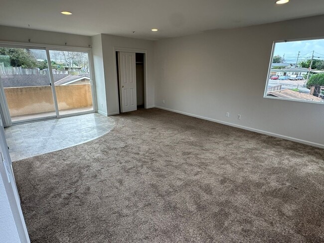 Building Photo - JEGAR562