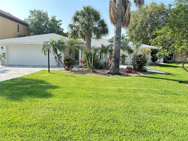 Foto del edificio - 1723 Stanford Ln