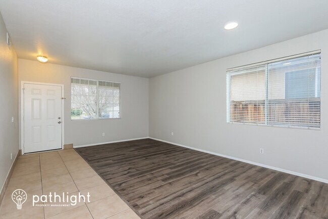 Foto del edificio - 11774 Winewood Street