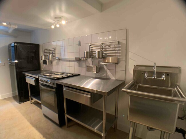 Foto del edificio - 1568 Vine St