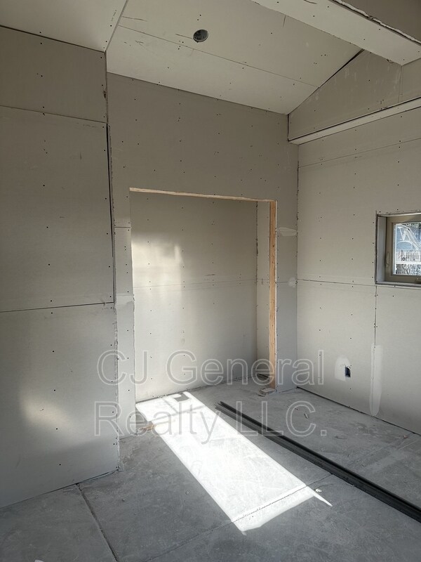 Foto del edificio - 90 Beacon Ct