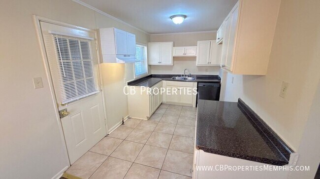 Foto del edificio - 1892 Capri Rd